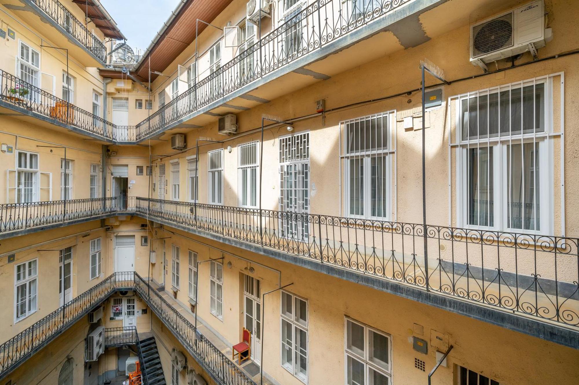 Oktogon Four Residence Budapest Exterior foto